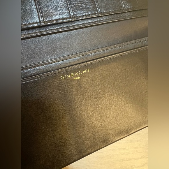 Givenchy Black Leather wallet, excellent condition - Picture 11 of 11